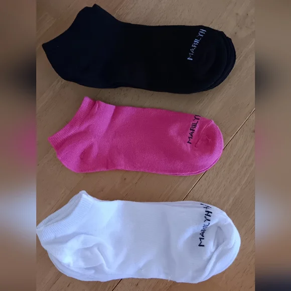 NEW Women's Socks 10 Pairs - Picture 2 of 2